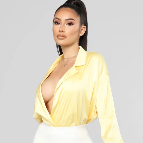 Fashion Nova Satin Collared Bodysuit - Picture 3 of 4